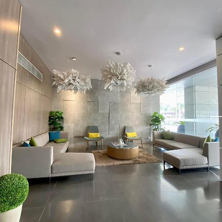 Aeon Towers Executive Suite 2Br 18Th Floor Davao City Extérieur photo