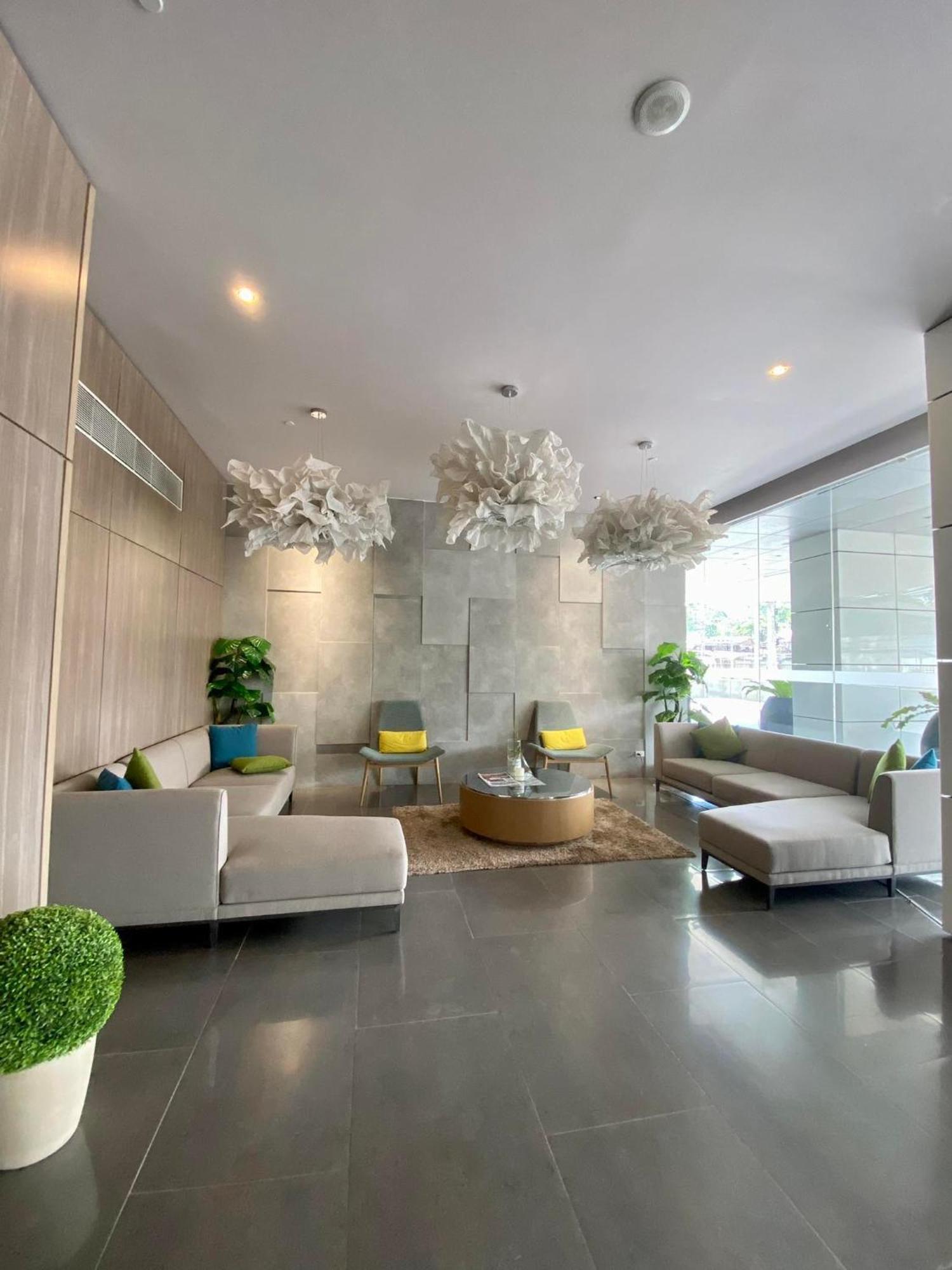 Aeon Towers Executive Suite 2Br 18Th Floor Davao City Extérieur photo